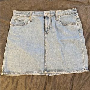 Light Wash Denim Jean Mini Skirt
